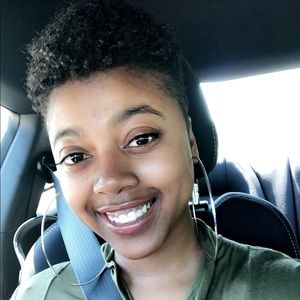 Meet your Posher, Jazmine